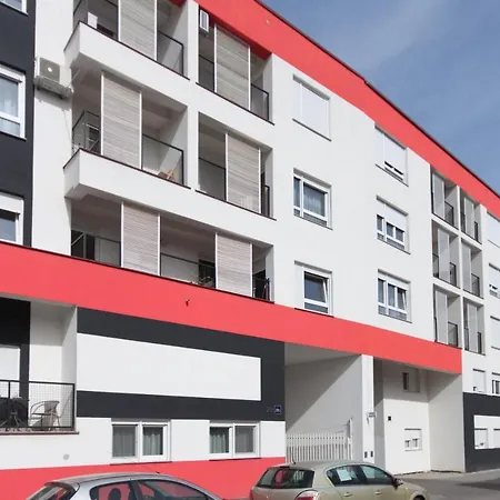 Apartment Butterfly Osijek Buitenkant foto